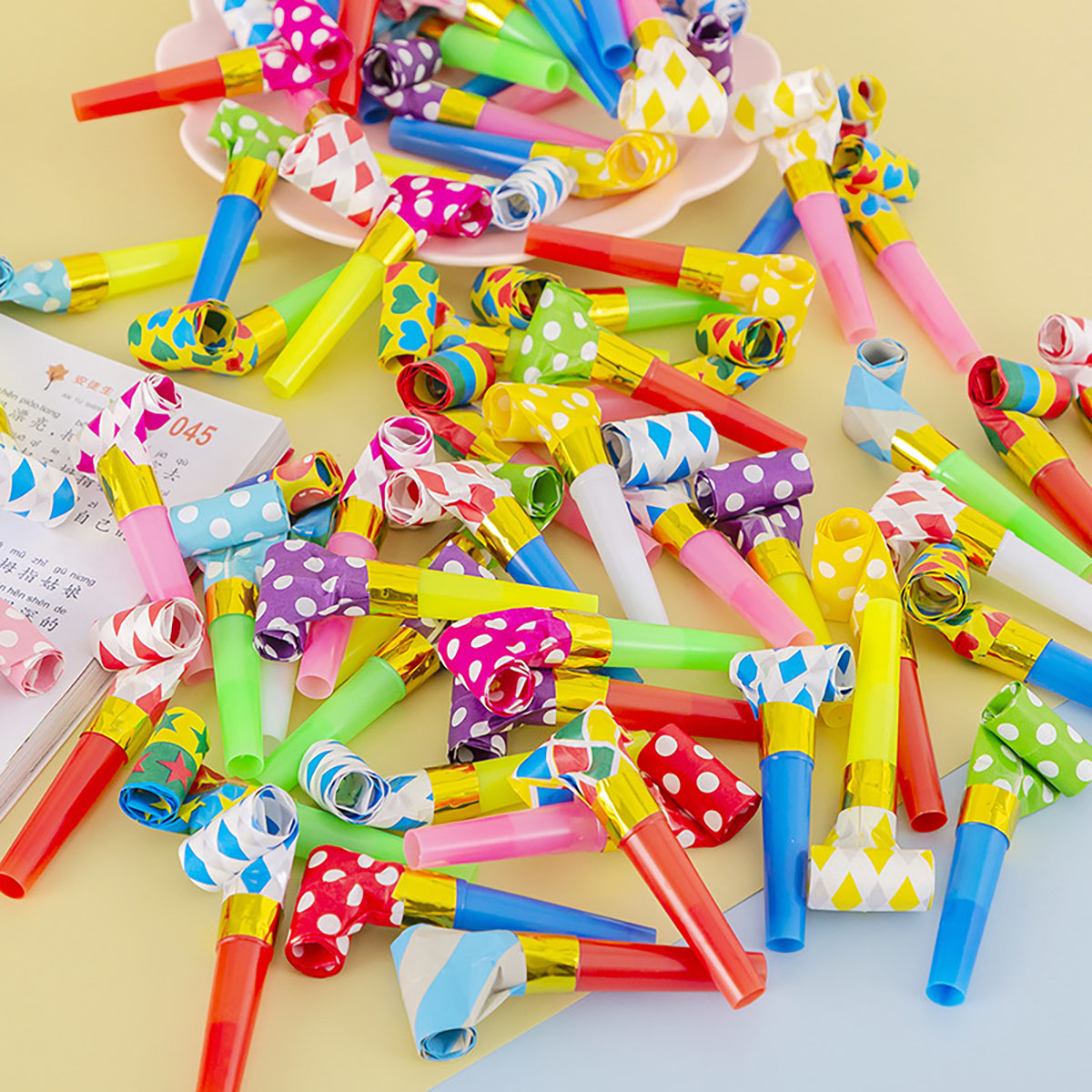 Sifflet de dragon coloré pour  - Party Games Easter avis et prix